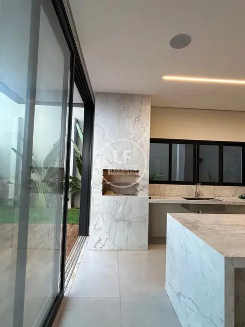 Foto 9 de Casa de Condomínio com 4 quartos à venda, 361m2 em Senador Canedo - GO