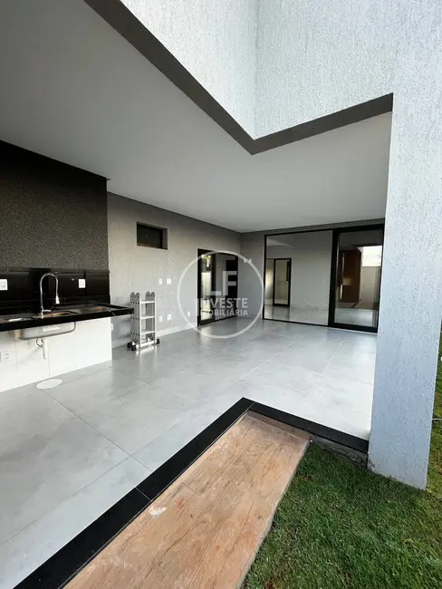 Casa de Condomínio com 3 quartos à venda, 426m2 em Jardins Nápoles, Senador Canedo - GO - imagem 6 Foto 6 de Casa de Condomínio com 3 quartos à venda, 426m2 em Jardins Nápoles, Senador Canedo - GO