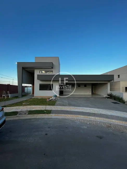 Foto 1 de Casa de Condomínio com 3 quartos à venda, 426m2 em Jardins Nápoles, Senador Canedo - GO