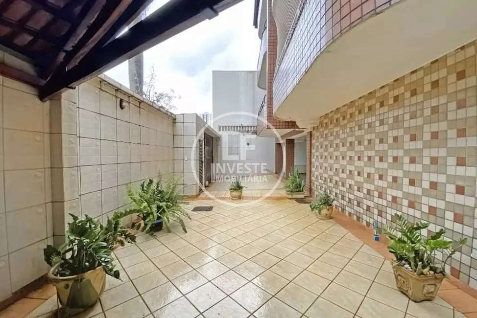 Sobrado com 4 quartos à venda, 308m2 em Setor Bueno, Goiania - GO - imagem 3 Foto 3 de Sobrado com 4 quartos à venda, 308m2 em Setor Bueno, Goiania - GO