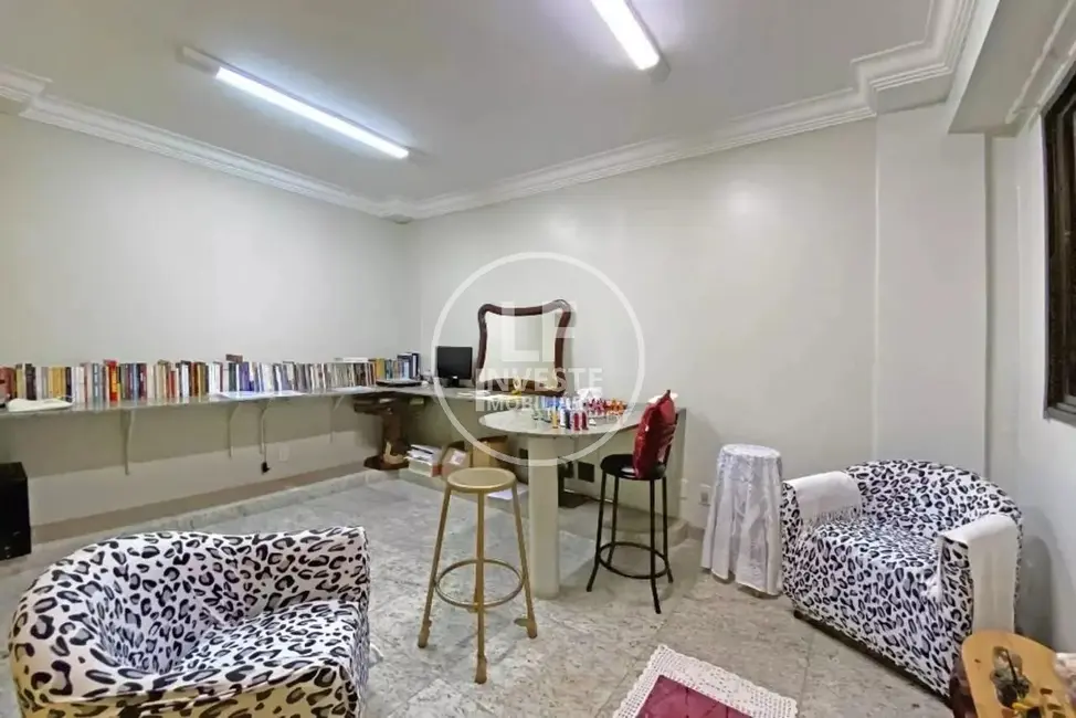 Sobrado com 4 quartos à venda, 308m2 em Setor Bueno, Goiania - GO - imagem 8 Foto 8 de Sobrado com 4 quartos à venda, 308m2 em Setor Bueno, Goiania - GO