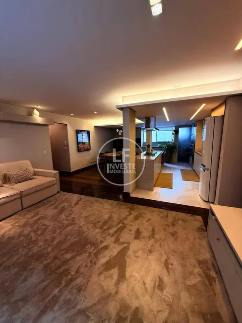 Apartamento com 3 quartos à venda, 135m2 em Setor Bueno, Goiania - GO - imagem 9 Foto 9 de Apartamento com 3 quartos à venda, 135m2 em Setor Bueno, Goiania - GO