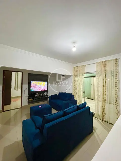 Foto 1 de Casa com 2 quartos à venda, 125m2 em Conjunto Habitacional Madre Germana II, Goiania - GO