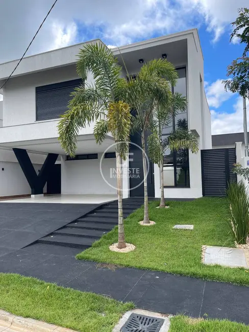Casa com 3 quartos à venda, 240m2 em Senador Canedo - GO - imagem 2 Foto 2 de Casa com 3 quartos à venda, 240m2 em Senador Canedo - GO