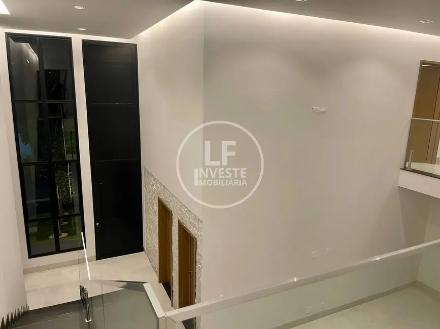 Casa com 3 quartos à venda, 240m2 em Senador Canedo - GO - imagem 5 Foto 5 de Casa com 3 quartos à venda, 240m2 em Senador Canedo - GO