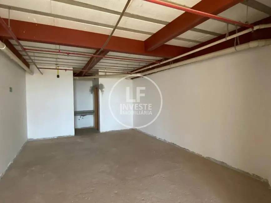 Sala Comercial à venda, 670m2 em Vila Brasília Complemento, Aparecida De Goiania - GO - imagem 8 Foto 8 de Sala Comercial à venda, 670m2 em Vila Brasília Complemento, Aparecida De Goiania - GO