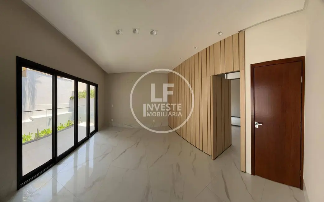 Casa de Condomínio com 5 quartos à venda, 447m2 em Alphaville Flamboyant Residencial Araguaia, Goiania - GO - imagem 8 Foto 8 de Casa de Condomínio com 5 quartos à venda, 447m2 em Alphaville Flamboyant Residencial Araguaia, Goiania - GO