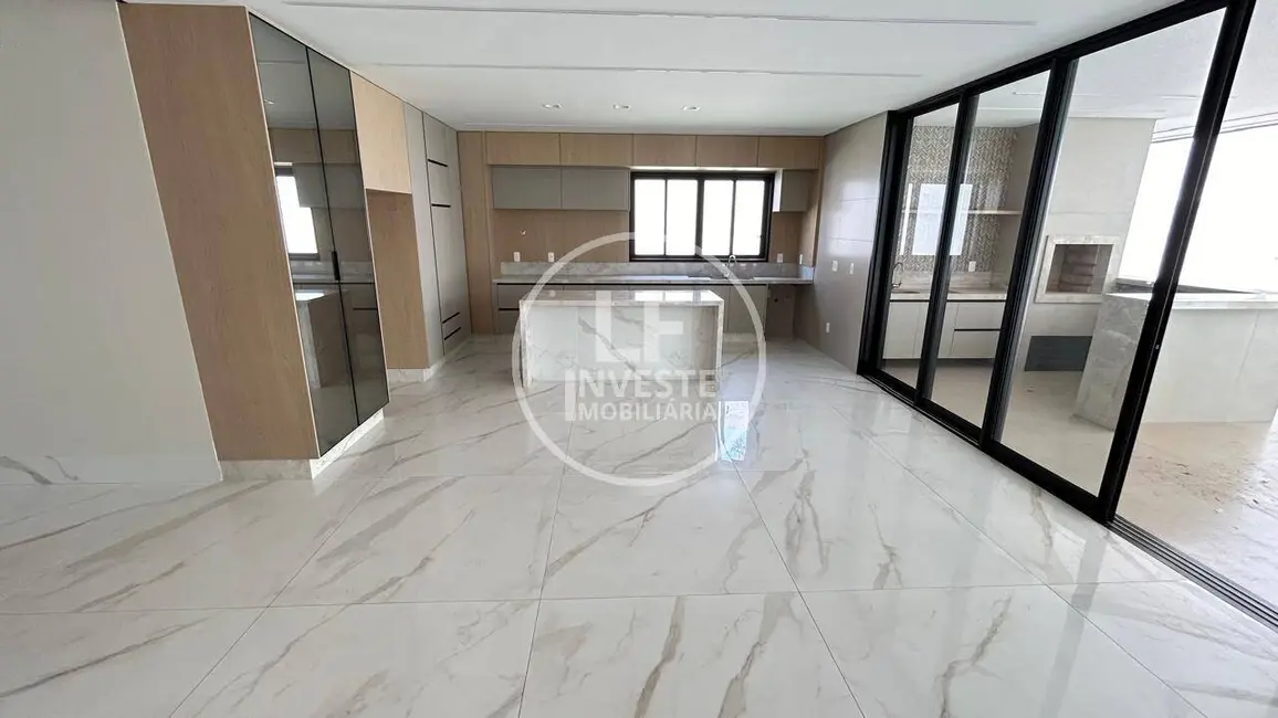 Casa de Condomínio com 5 quartos à venda, 447m2 em Alphaville Flamboyant Residencial Araguaia, Goiania - GO - imagem 9 Foto 9 de Casa de Condomínio com 5 quartos à venda, 447m2 em Alphaville Flamboyant Residencial Araguaia, Goiania - GO