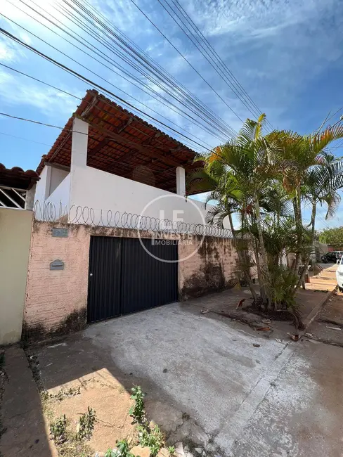 Foto 1 de Sobrado com 7 quartos à venda, 300m2 em Setor Asa Branca, Goiania - GO