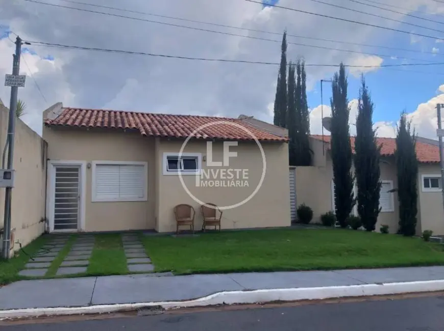 Foto 1 de Casa de Condomínio com 2 quartos à venda, 180m2 em Parque Maracanã, Goiania - GO