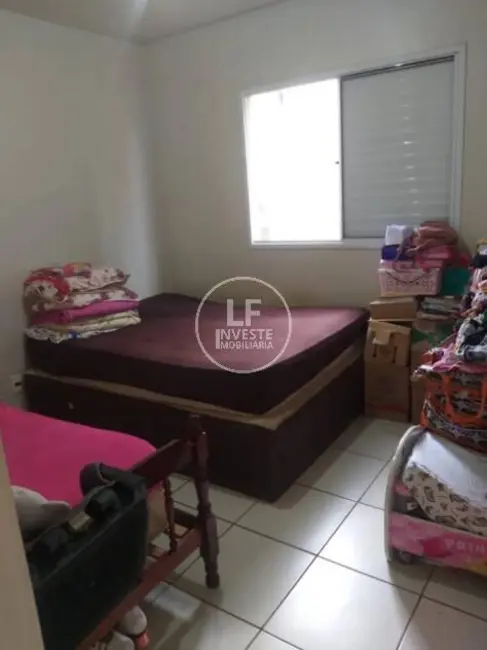 Foto 3 de Casa de Condomínio com 2 quartos à venda, 180m2 em Parque Maracanã, Goiania - GO