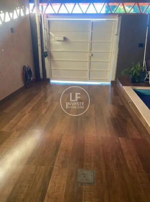 Casa com 2 quartos à venda, 196m2 em Solar Monte Cristo, Senador Canedo - GO - imagem 3 Foto 3 de Casa com 2 quartos à venda, 196m2 em Solar Monte Cristo, Senador Canedo - GO