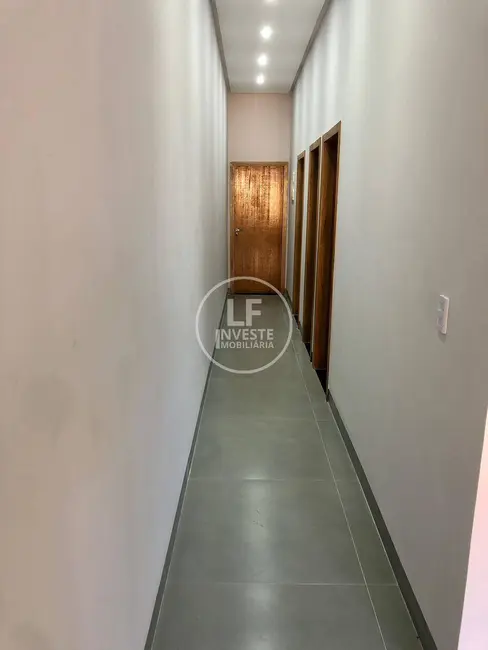 Casa com 3 quartos à venda, 186m2 em Setor Ana Rosa, Trindade - GO - imagem 6 Foto 6 de Casa com 3 quartos à venda, 186m2 em Setor Ana Rosa, Trindade - GO