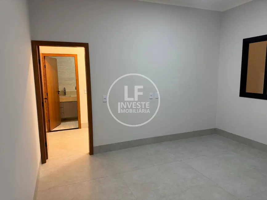 Foto 8 de Casa com 3 quartos à venda, 360m2 em Jardim Primavera, Trindade - GO