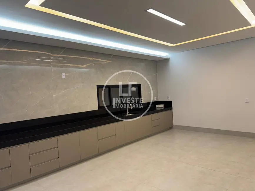 Foto 3 de Casa com 3 quartos à venda, 360m2 em Jardim Primavera, Trindade - GO