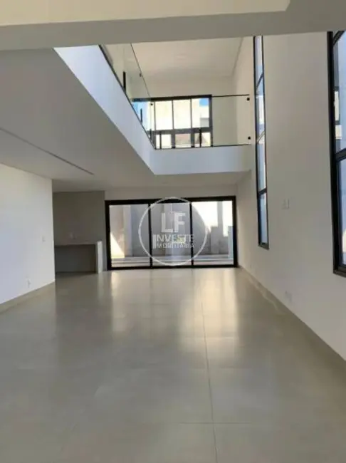 Casa com 4 quartos à venda, 288m2 em Senador Canedo - GO - imagem 4 Foto 4 de Casa com 4 quartos à venda, 288m2 em Senador Canedo - GO