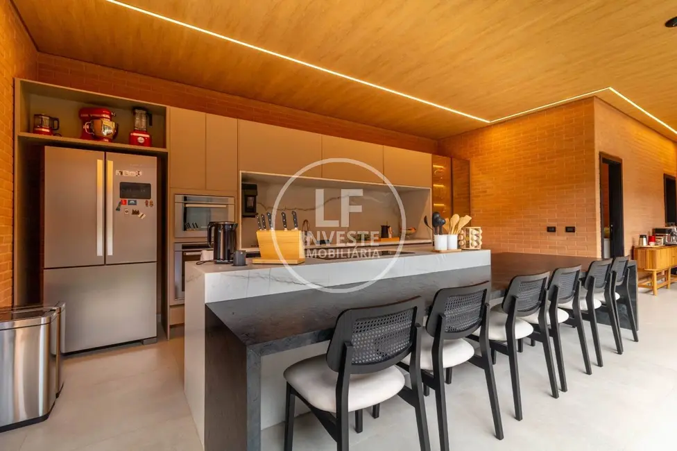 Casa de Condomínio com 4 quartos à venda, 1250m2 em Residencial Aurora das Mansões, Senador Canedo - GO - imagem 9 Foto 9 de Casa de Condomínio com 4 quartos à venda, 1250m2 em Residencial Aurora das Mansões, Senador Canedo - GO