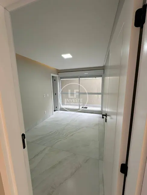 Casa de Condomínio com 4 quartos à venda, 301m2 em Senador Canedo - GO - imagem 9 Foto 9 de Casa de Condomínio com 4 quartos à venda, 301m2 em Senador Canedo - GO