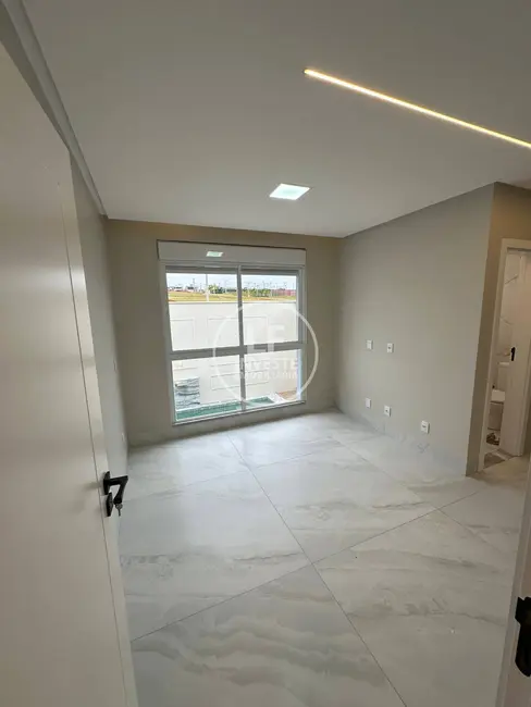 Casa de Condomínio com 4 quartos à venda, 301m2 em Senador Canedo - GO - imagem 8 Foto 8 de Casa de Condomínio com 4 quartos à venda, 301m2 em Senador Canedo - GO