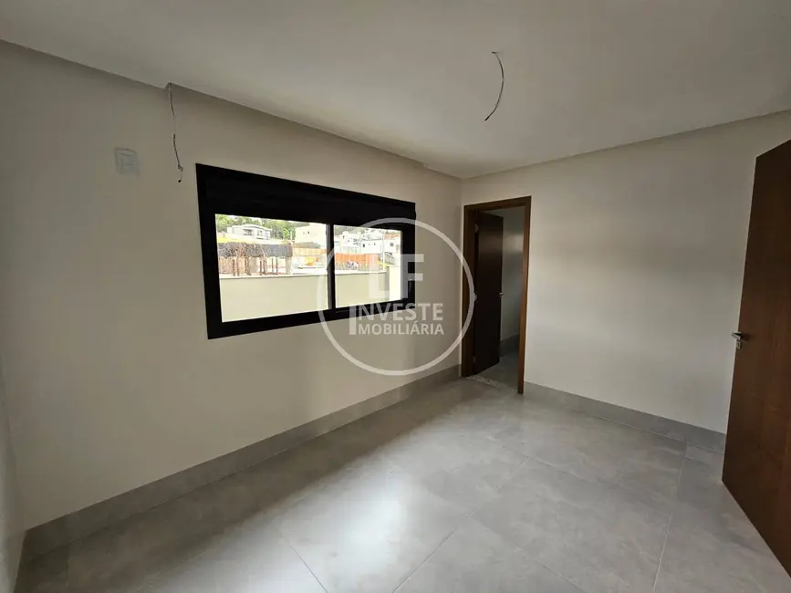 Casa de Condomínio com 4 quartos à venda, 213m2 em Senador Canedo - GO - imagem 6 Foto 6 de Casa de Condomínio com 4 quartos à venda, 213m2 em Senador Canedo - GO