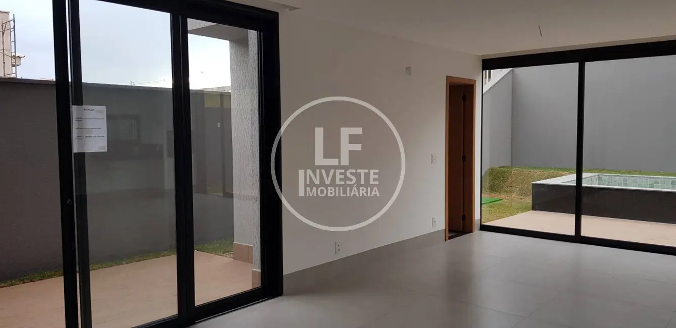 Foto 4 de Casa de Condomínio com 4 quartos à venda, 300m2 em Senador Canedo - GO