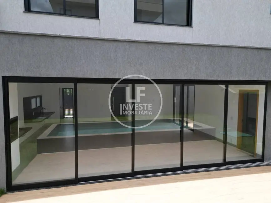 Foto 8 de Casa de Condomínio com 4 quartos à venda, 300m2 em Senador Canedo - GO