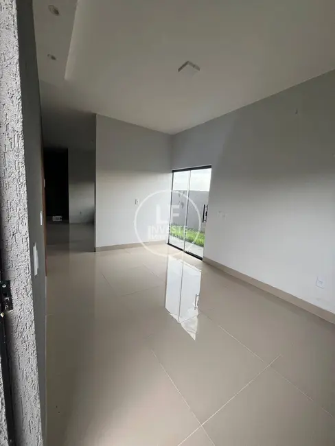 Foto 2 de Casa de Condomínio com 3 quartos à venda, 200m2 em Jardim Decolores, Trindade - GO