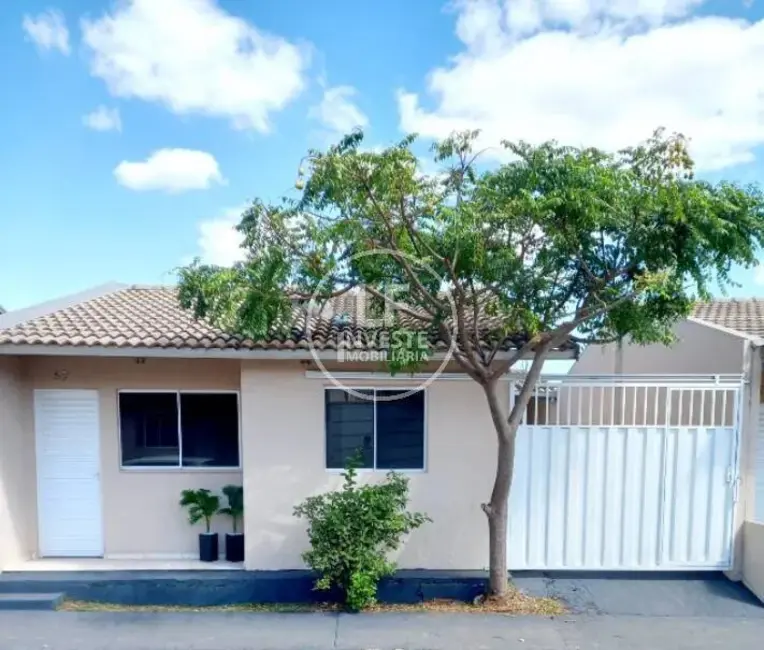 Foto 1 de Casa de Condomínio com 2 quartos à venda, 54m2 em Setor Soares, Trindade - GO