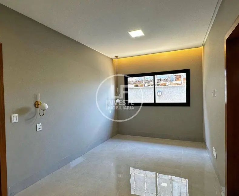 Casa com 3 quartos à venda, 150m2 em Parqville Pinheiros, Aparecida De Goiania - GO - imagem 5 Foto 5 de Casa com 3 quartos à venda, 150m2 em Parqville Pinheiros, Aparecida De Goiania - GO