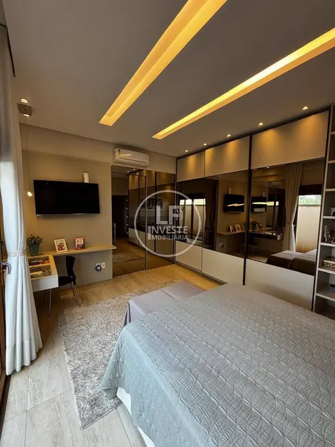 Foto 3 de Casa com 3 quartos à venda, 525m2 em Goiania - GO