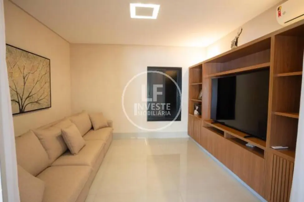 Casa com 4 quartos à venda, 400m2 em Hidrolandia - GO - imagem 5 Foto 5 de Casa com 4 quartos à venda, 400m2 em Hidrolandia - GO