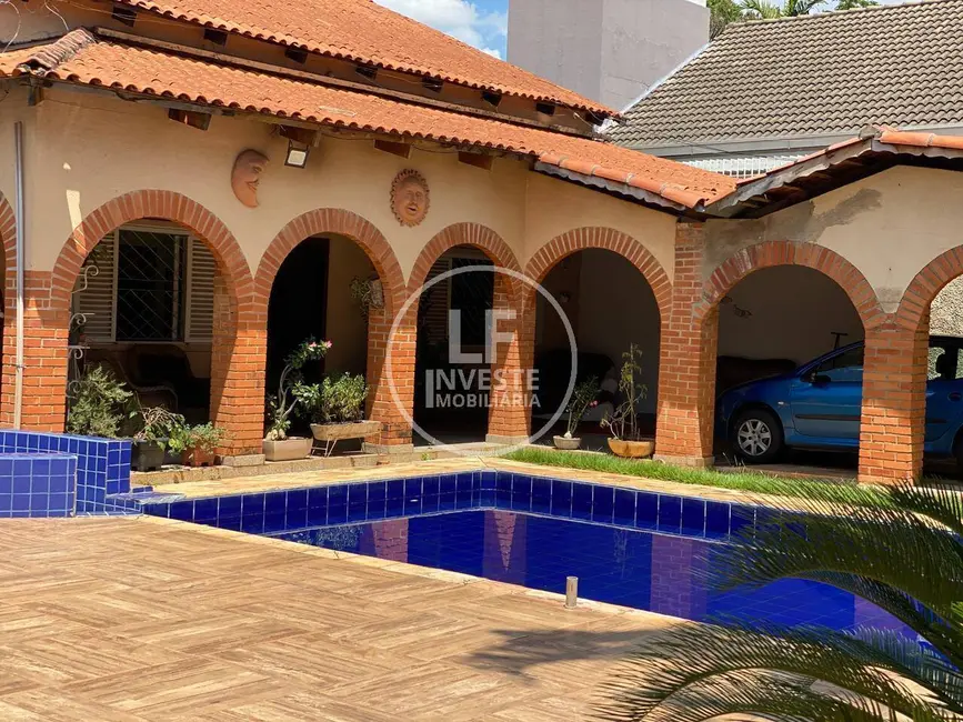 Foto 1 de Sobrado com 5 quartos à venda, 497m2 em Setor Sul, Goiania - GO