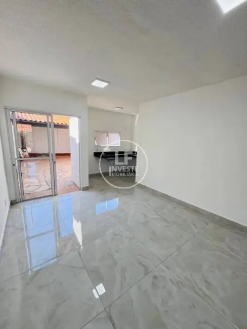 Foto 2 de Casa de Condomínio com 3 quartos à venda, 260m2 em Setor Orientville, Goiania - GO