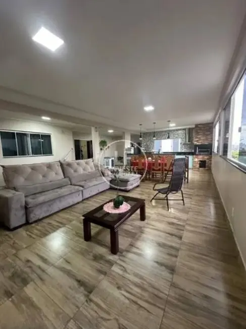 Foto 6 de Sobrado com 8 quartos à venda, 372m2 em Setor Progresso, Goiania - GO