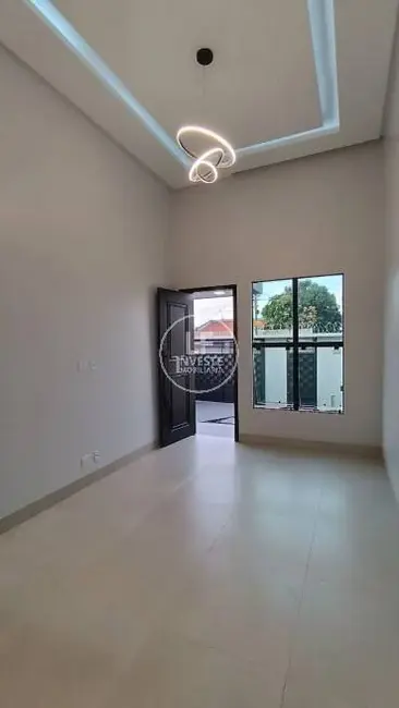 Casa com 3 quartos à venda, 234m2 em Vila Oliveira, Aparecida De Goiania - GO - imagem 2 Foto 2 de Casa com 3 quartos à venda, 234m2 em Vila Oliveira, Aparecida De Goiania - GO