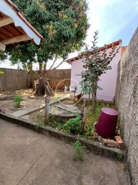 Foto 9 de Casa com 2 quartos à venda, 360m2 em Jardim Ipê, Aparecida De Goiania - GO