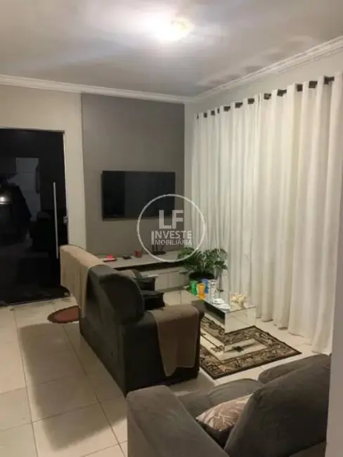 Foto 2 de Casa com 2 quartos à venda, 188m2 em Jardim Helvécia, Aparecida De Goiania - GO