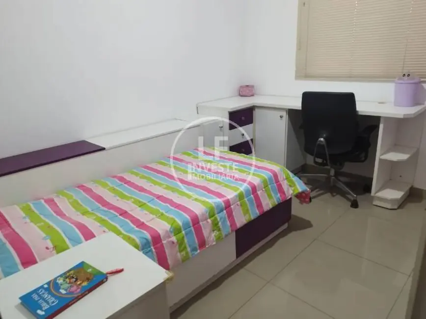 Foto 6 de Casa com 3 quartos à venda, 225m2 em Residencial Park Solar, Goiania - GO