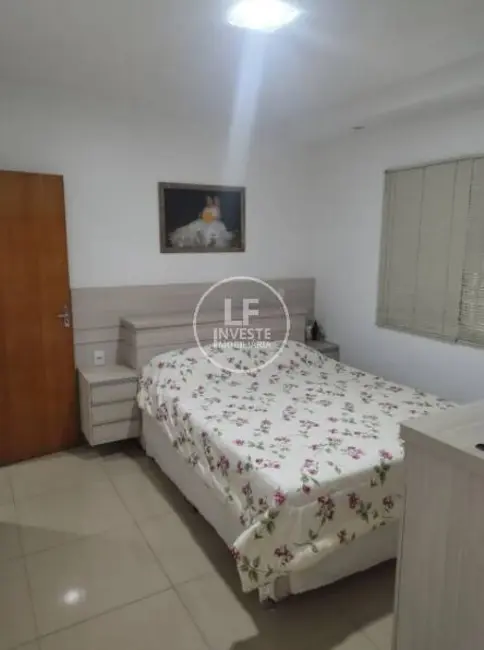 Foto 2 de Casa com 3 quartos à venda, 225m2 em Residencial Park Solar, Goiania - GO