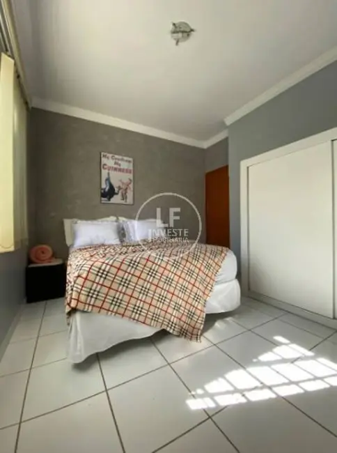 Foto 4 de Casa com 4 quartos à venda, 360m2 em Vila Santa Isabel, Anapolis - GO