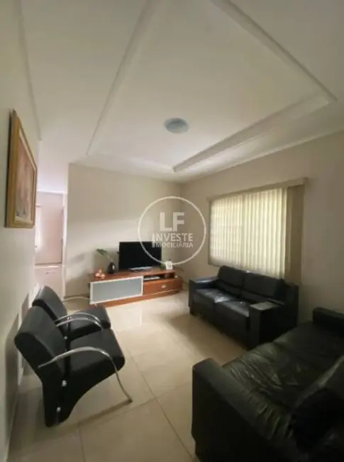 Foto 6 de Casa com 4 quartos à venda, 360m2 em Vila Santa Isabel, Anapolis - GO