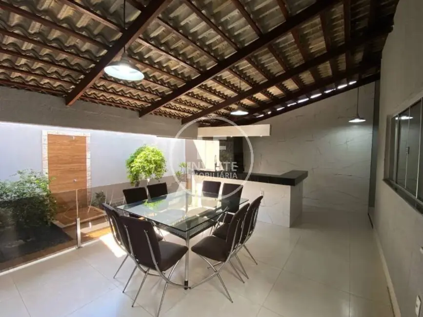 Foto 1 de Casa com 3 quartos à venda, 204m2 em Jardim Paraíso, Aparecida De Goiania - GO
