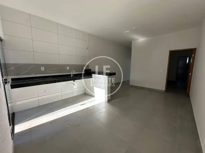 Foto 2 de Casa com 2 quartos à venda, 120m2 em Parque Eldorado Oeste, Goiania - GO