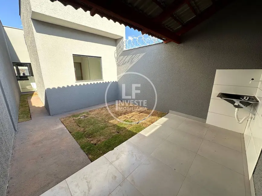 Foto 1 de Casa com 2 quartos à venda, 120m2 em Parque Eldorado Oeste, Goiania - GO