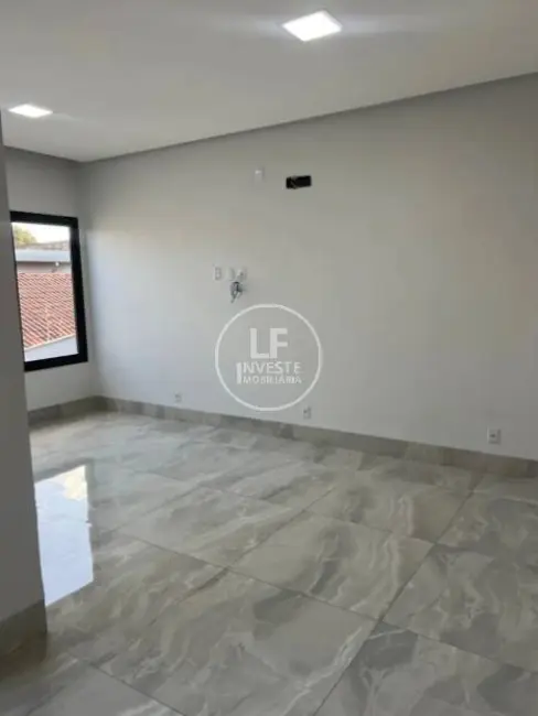 Foto 8 de Sobrado com 3 quartos à venda, 200m2 em Morada dos Pássaros, Aparecida De Goiania - GO