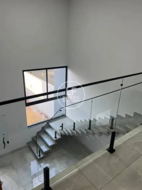 Foto 3 de Sobrado com 3 quartos à venda, 200m2 em Morada dos Pássaros, Aparecida De Goiania - GO