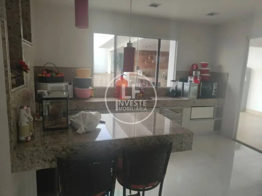 Foto 4 de Casa com 3 quartos à venda, 450m2 em Jardim das Oliveiras, Trindade - GO