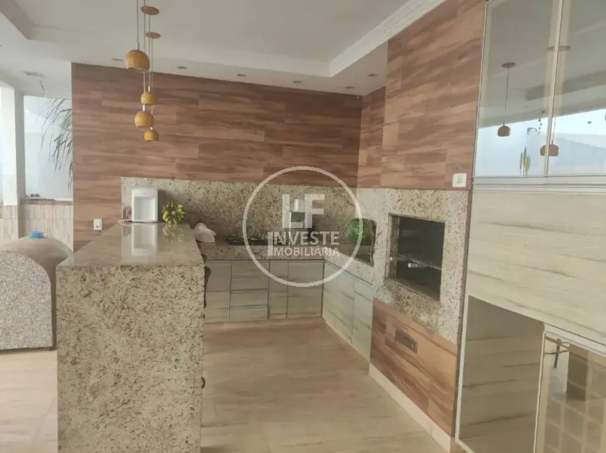 Foto 2 de Casa com 3 quartos à venda, 450m2 em Jardim das Oliveiras, Trindade - GO