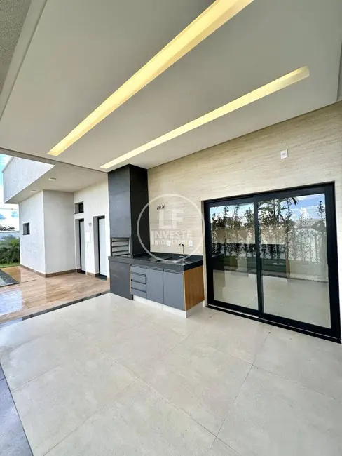 Casa com 4 quartos à venda, 520m2 em Senador Canedo - GO - imagem 7 Foto 7 de Casa com 4 quartos à venda, 520m2 em Senador Canedo - GO