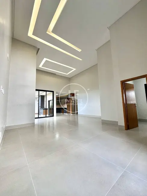 Casa com 4 quartos à venda, 520m2 em Senador Canedo - GO - imagem 4 Foto 4 de Casa com 4 quartos à venda, 520m2 em Senador Canedo - GO